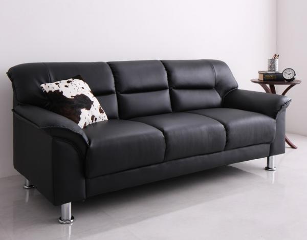 シンプルなブラックレザーのソファ