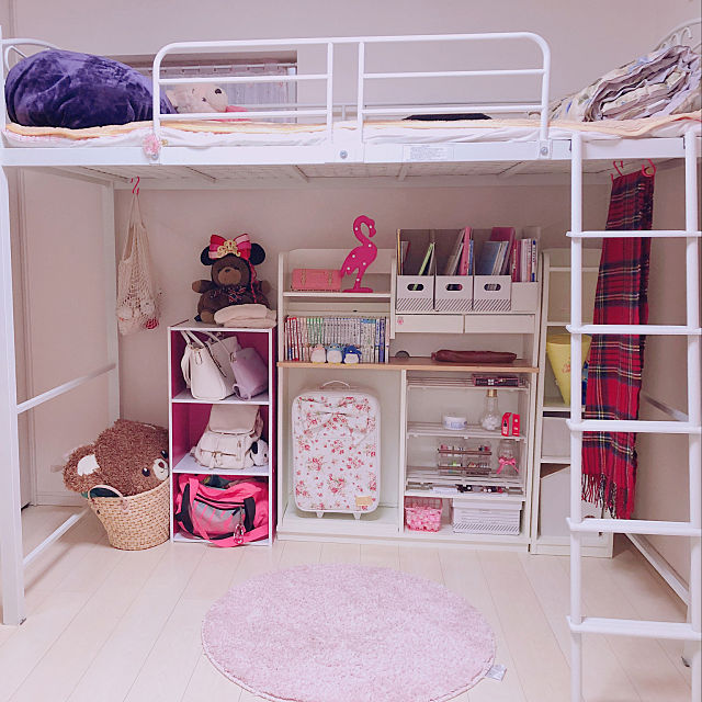 miwaさん 100均/ベッド周り/カラーボックス収納/ピンクが好き
