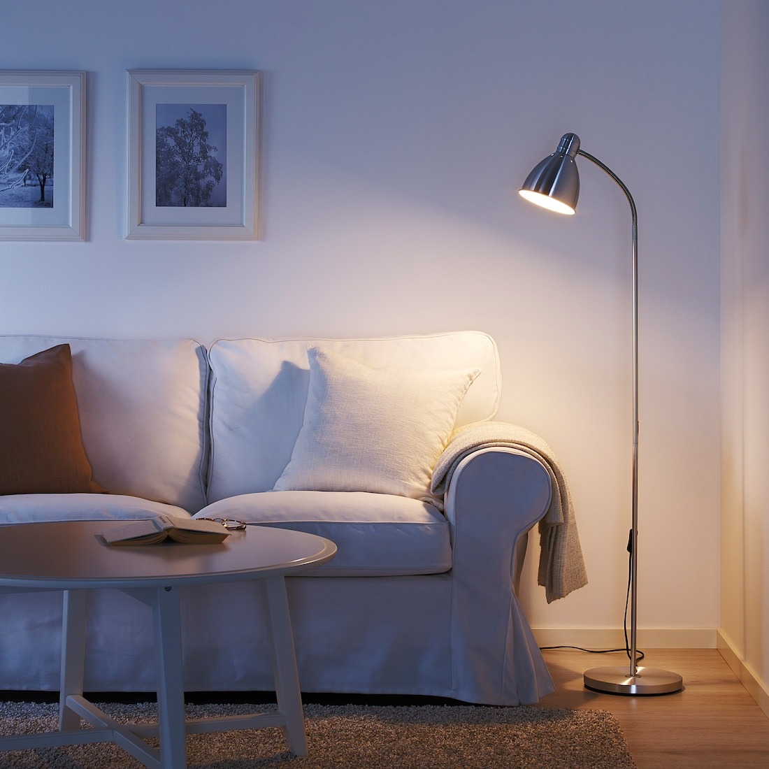 早い者勝ち】IKEA イケア ISJAKTイスヤクト LEDフロアライト 新品 